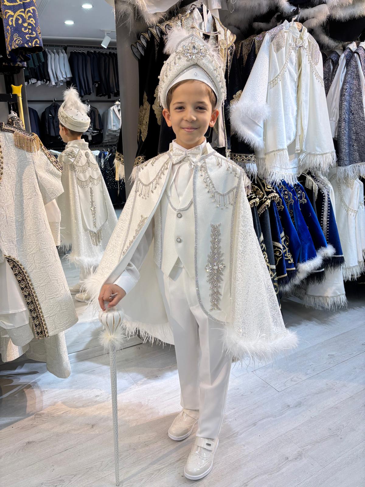 Doğan lüks taşlı pelerin set